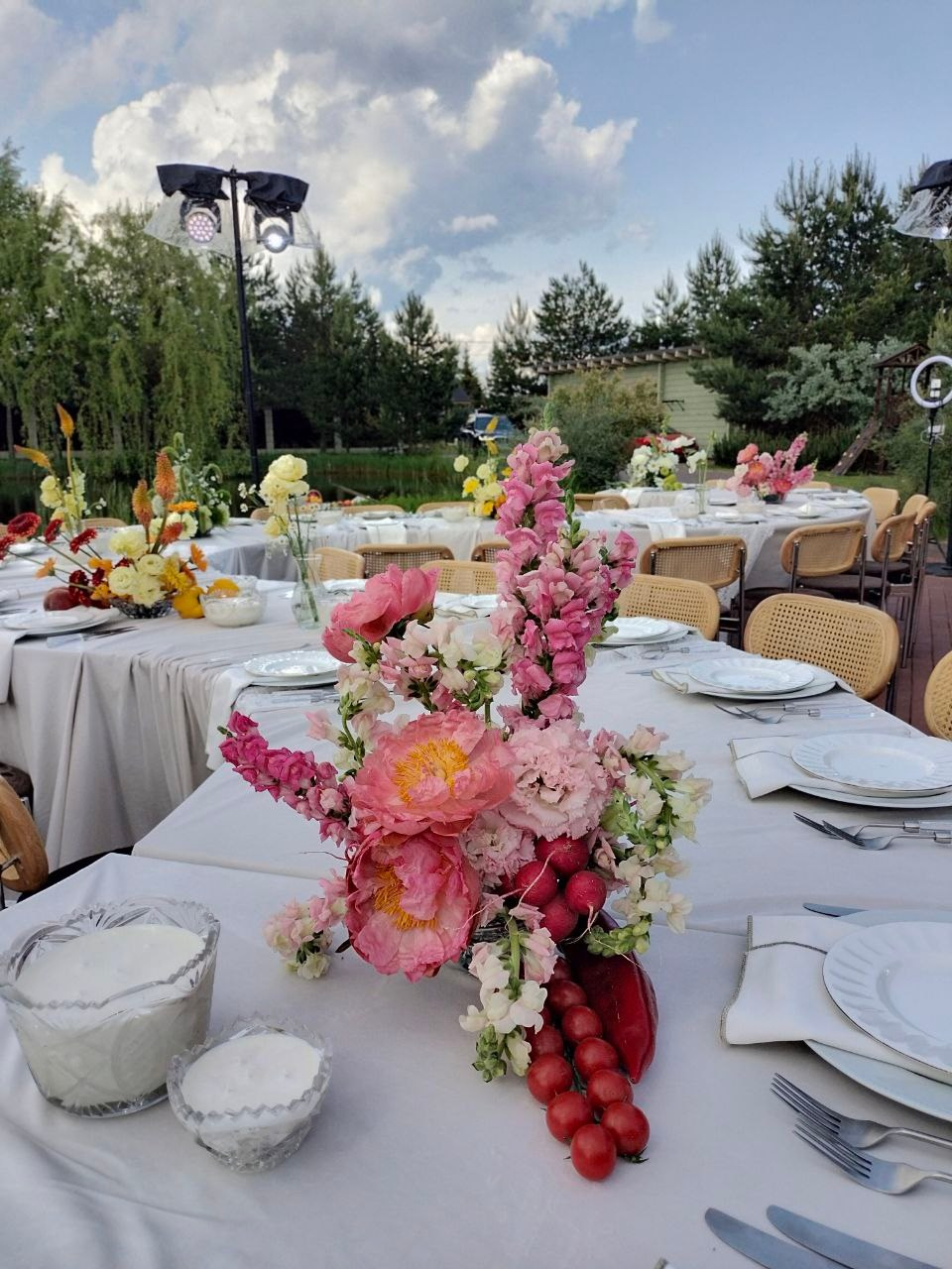 цветы на заказ. цветы. флорист дизайнер. клиентский сервис. головинский район. сао. флорист ховрино. флорист головинскийрайон. флорист клин. оформление цветами. цветочное оформление. оформление живыми цветами. современная флористика. камерная свадьба. большая свадьба. флорист на свадьбу москва. декоратор на свадьбу. концепция свадьбы. ручная работа. маленькая свадьба. бюджетная свадьба. дорогая свадьба. работа на заказ. живые цветы. украшение живыми цветами