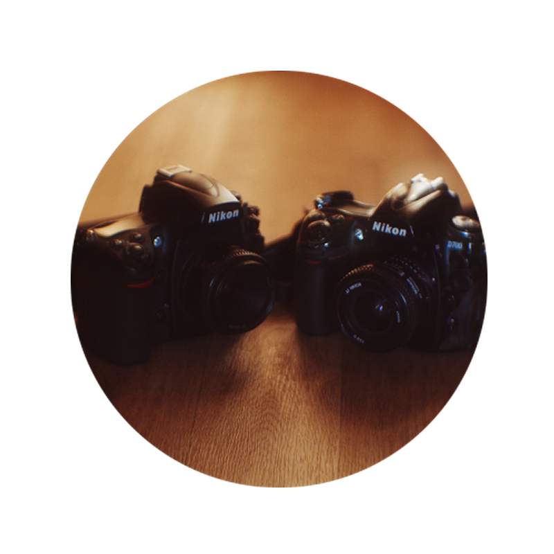 Света фотографирует