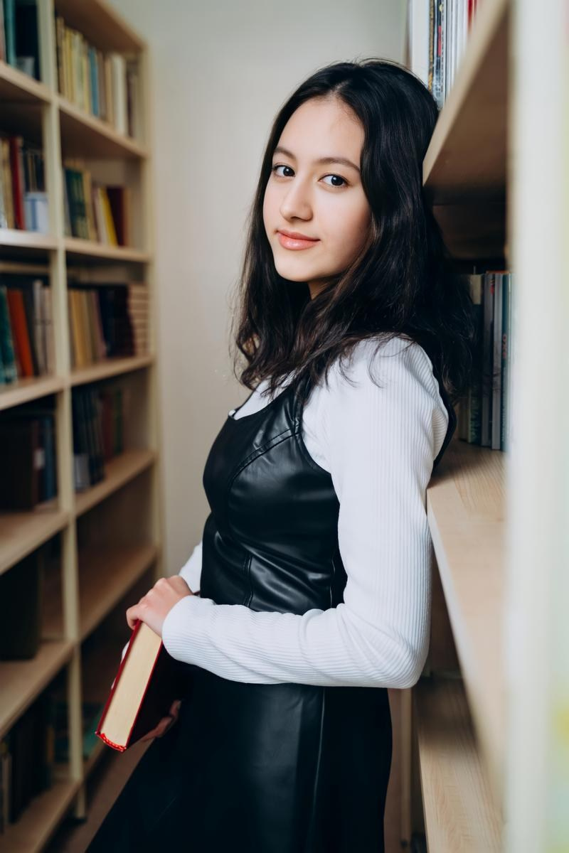 11 класс. КЛАСС | Выпускные альбомы в Нижневартовске