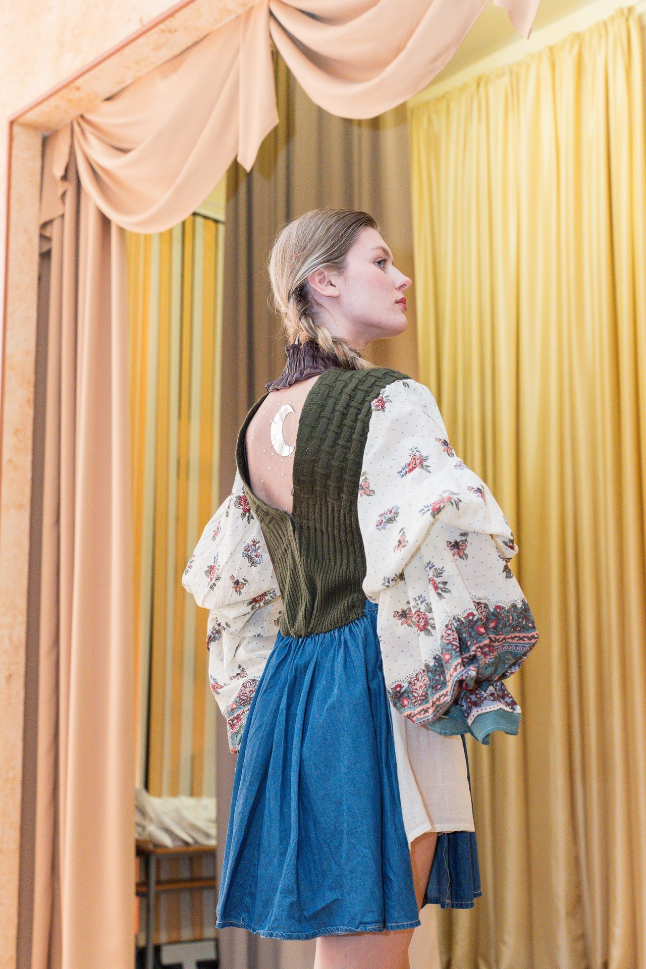 Царскосельский кутюрье. Репортажная съёмка в Санкт-Петербурге, Константин Петров