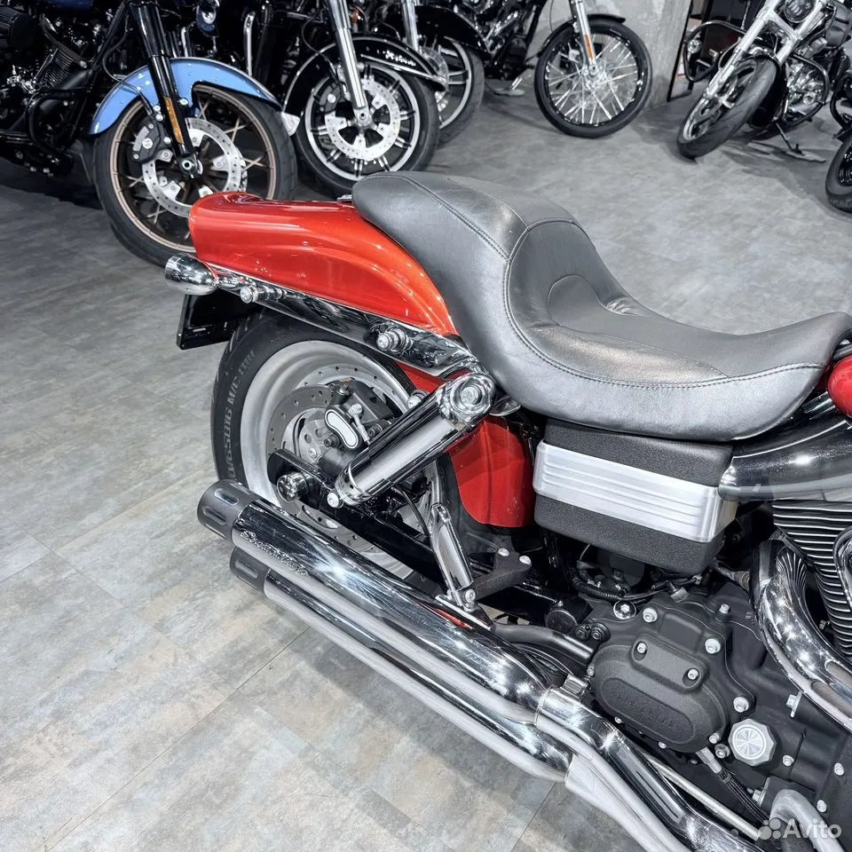 2010 Fat Bob Orаngе Lаva. Hello Davidson, Москва. Только хорошие мотоциклы…