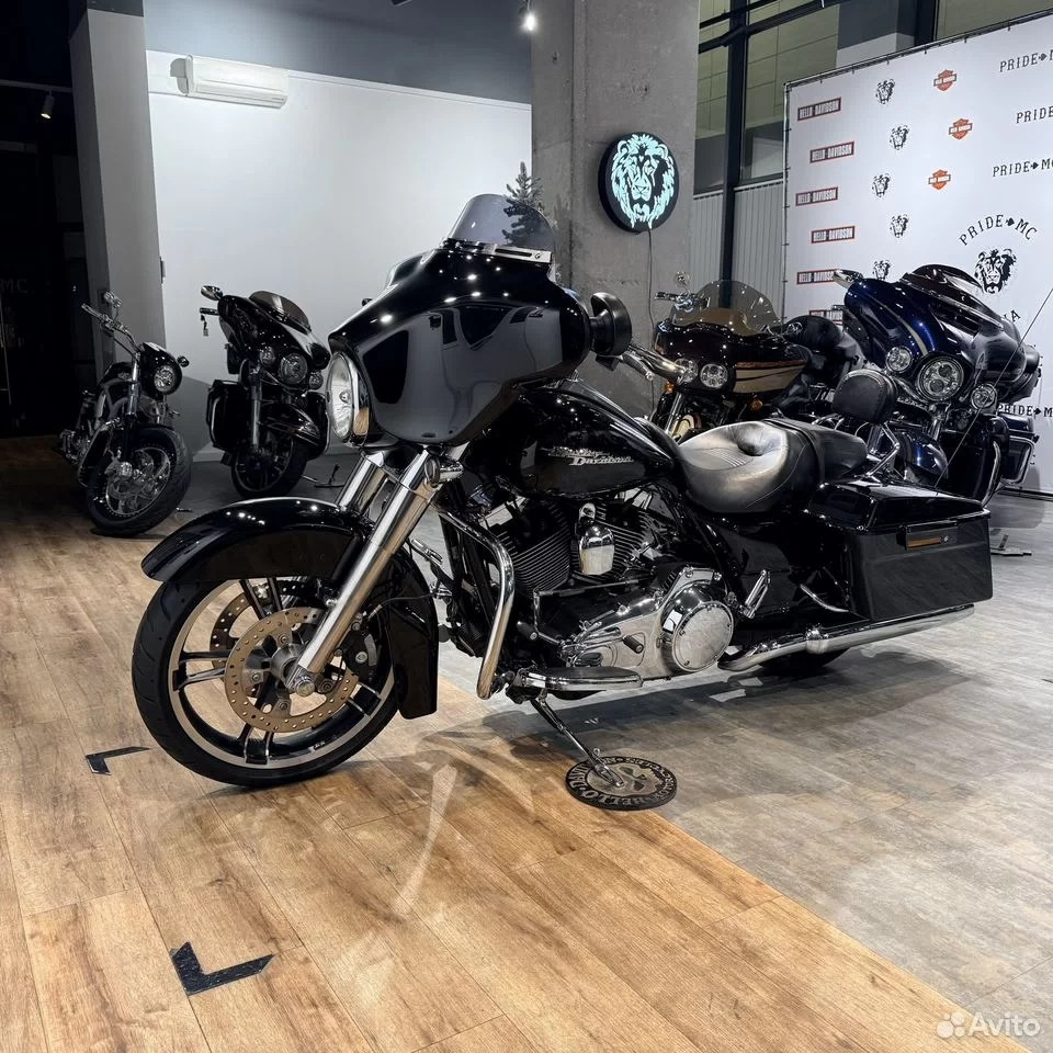 2010 Street Glidе 96 АВS Vivid Black Еnfоrсеr. Hello Davidson, Москва. Только хорошие мотоциклы…