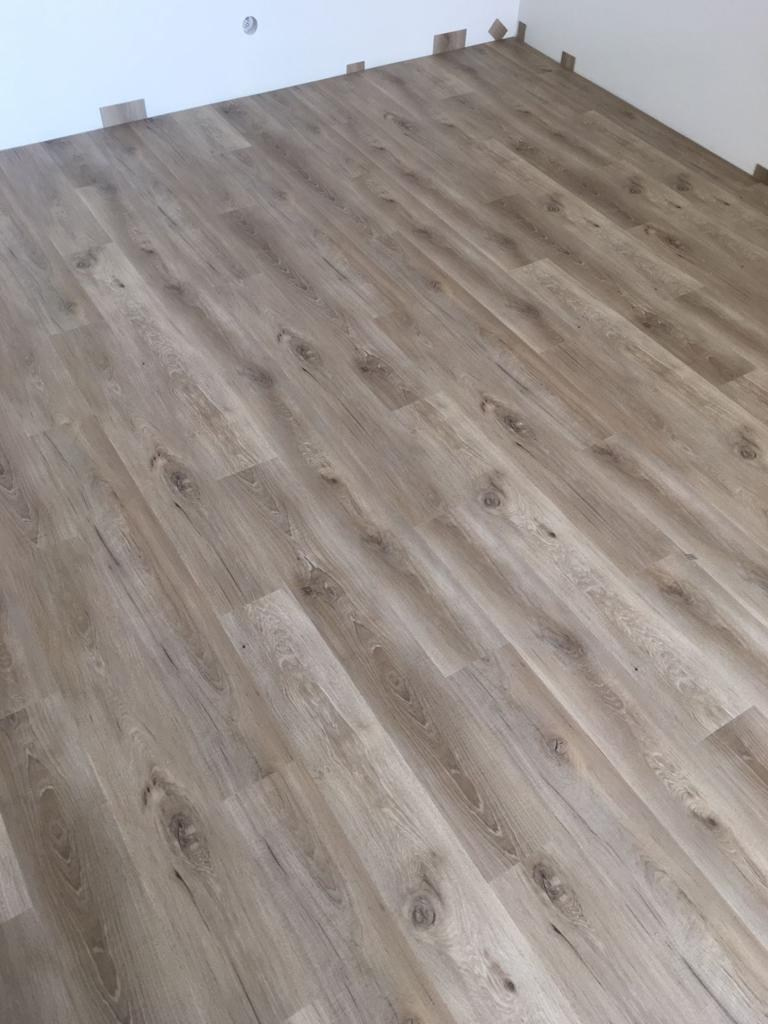 Напольные покрытия. Мамонт