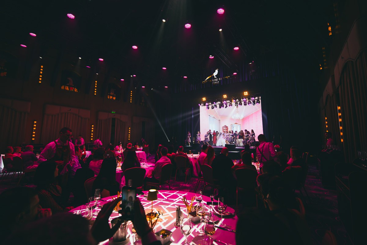 Old House Resort & Spa — «12 стульев»