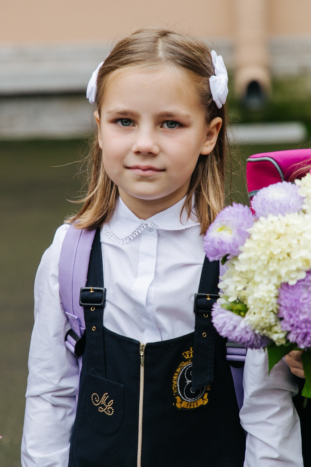Школьники 1 сентября, линейка. Фотограф крещение венчание в Петербурге! Помогает подобрать храм и посоветовал душевного батюшку в СПб