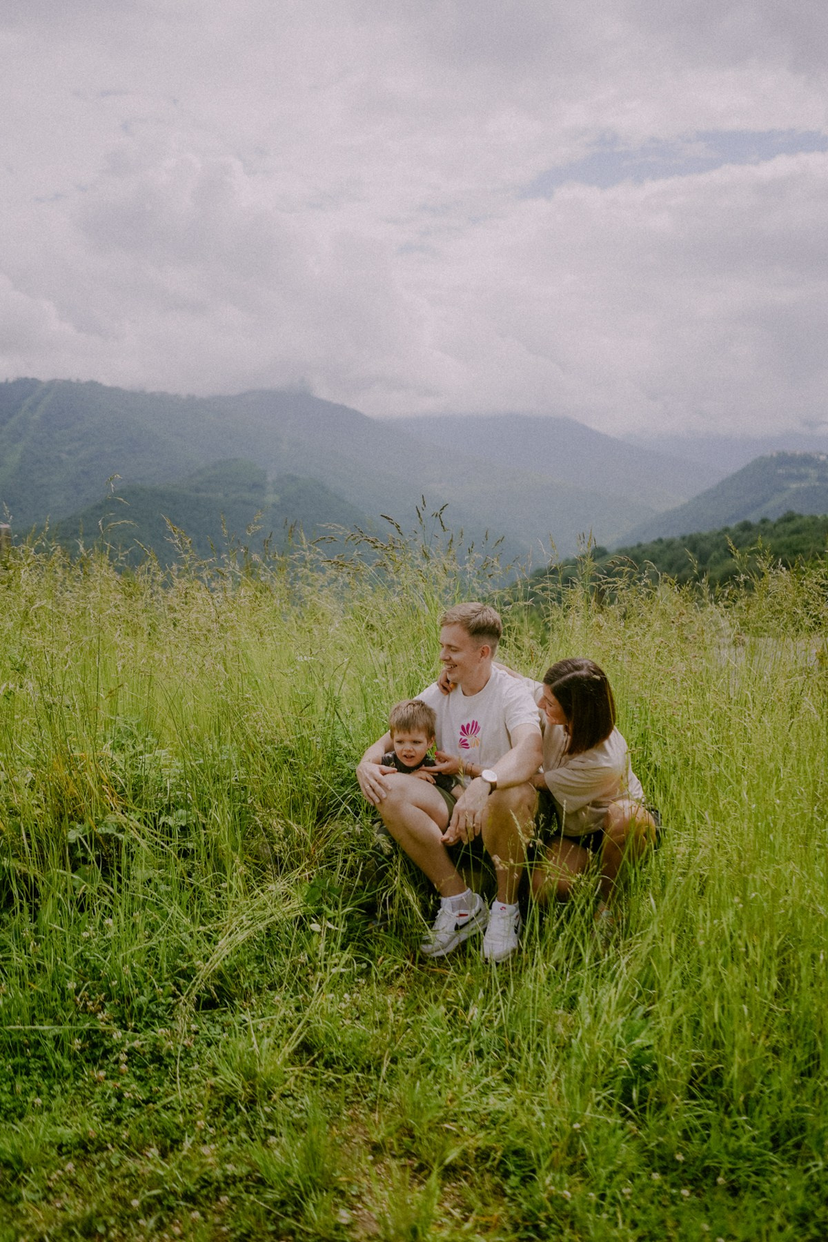 Семейная прогулка на Красная Поляна 960 и 2200 метров н. у. м. Свадебный фотограф — Сочи, Адлер, Сириус, Красная Поляна, Роза хутор