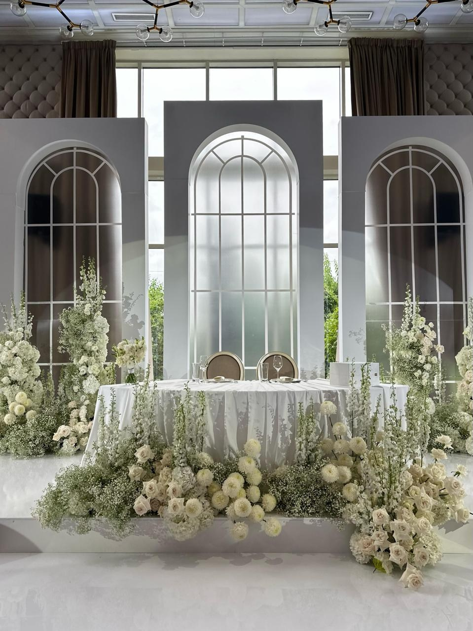 Моисей и София 2025. Ксения Почтарь. Декоратор и флорист, город Владивосток