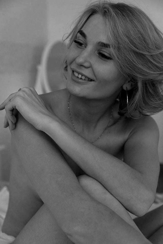 Наташа. Сексуальная съёмка в номере гостиницы. Алексей Торопов фотограф