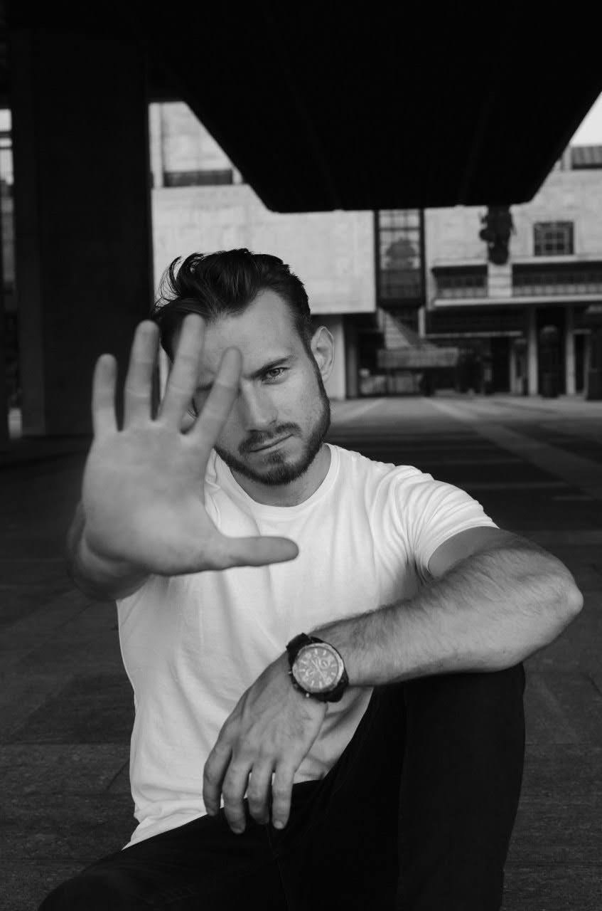 Kirill outdoor photoshoot. Family, portrait, content photo in Costa Rica Evgeniya Besprozvannykh