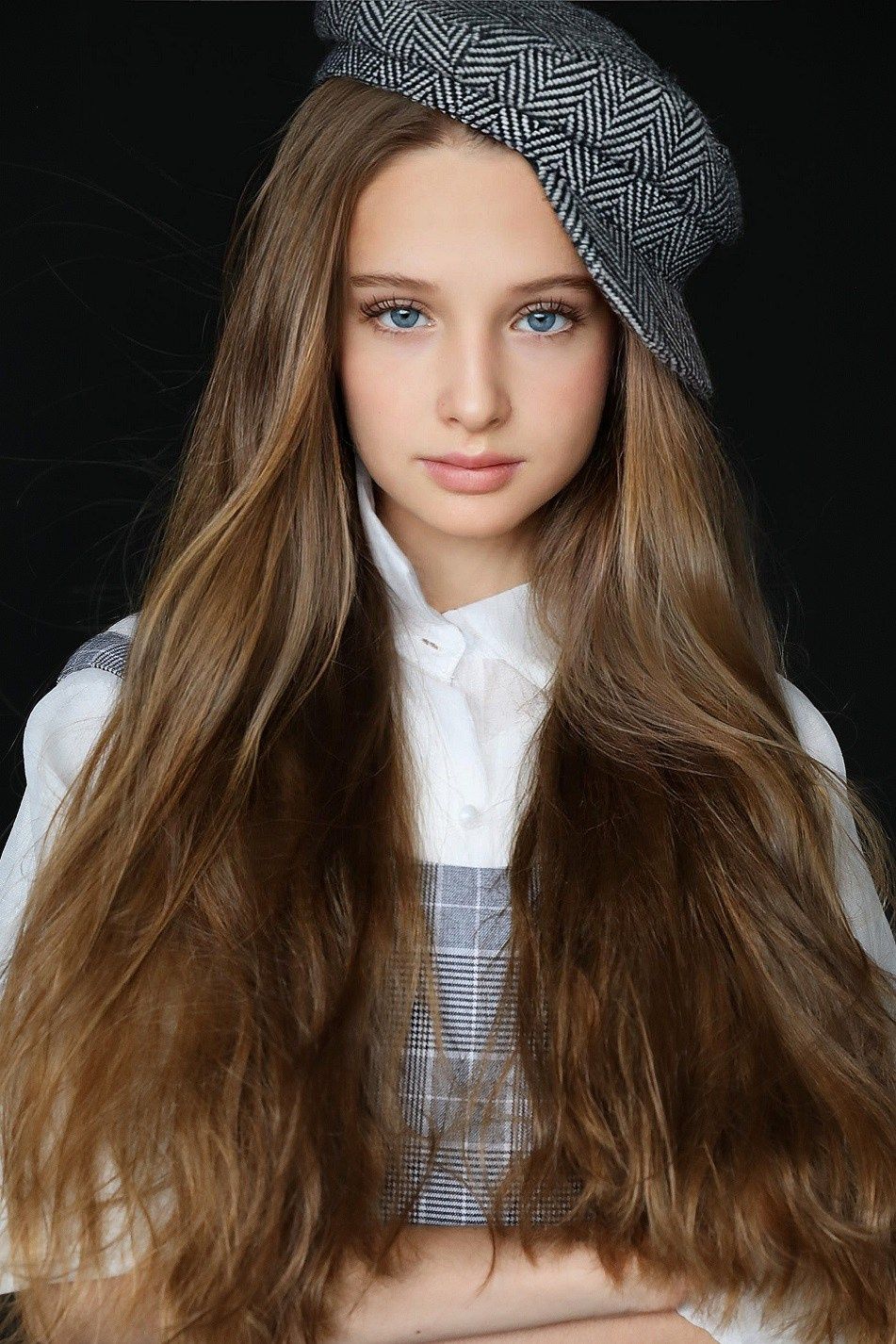 Милана Кутерёва. Съёмка одежды для маркетплейсов и брендов Morozova Production