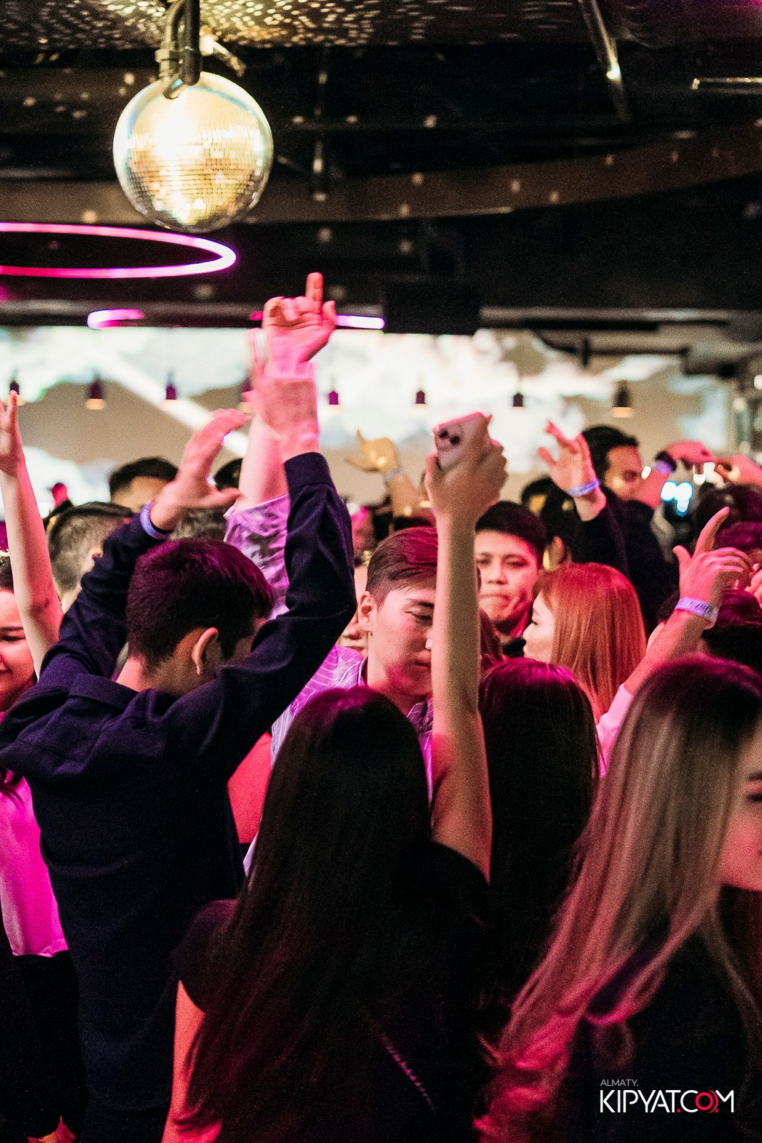 EVENT BAR. КИПЯТКОМ АЛМАТЫ! Фотосъемка мероприятий в Алматы