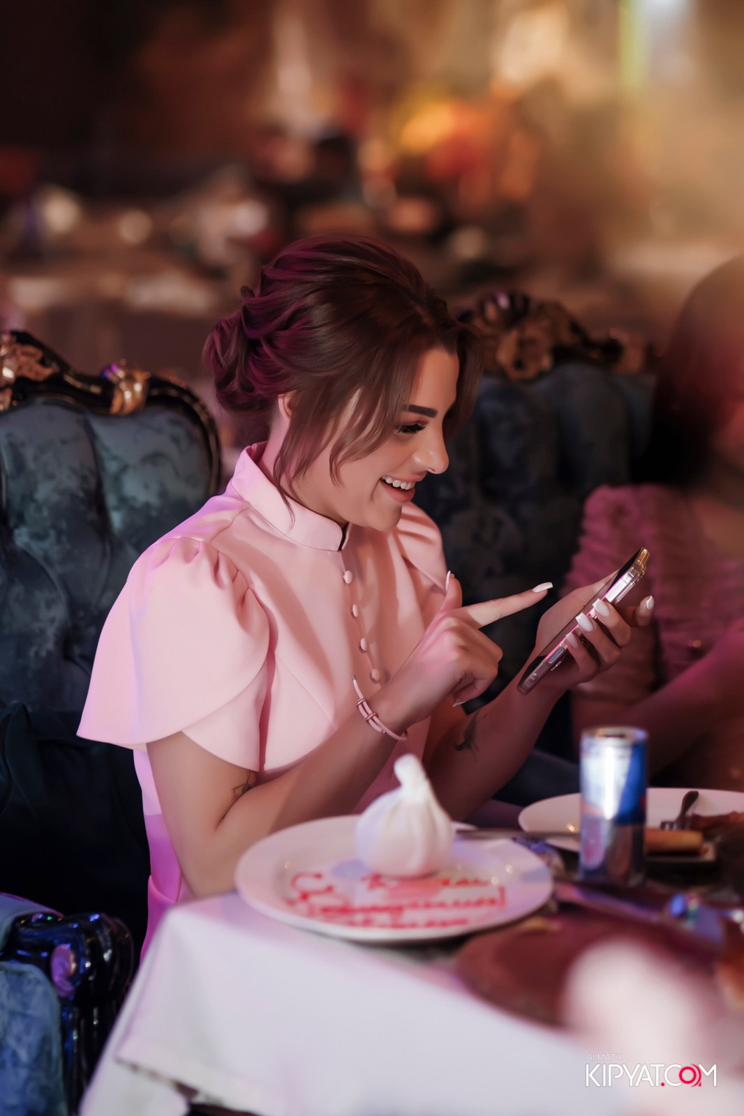 КАВКАЗСКИЙ ВЕЧЕР В ВАХТАНГУРИ. КИПЯТКОМ АЛМАТЫ!