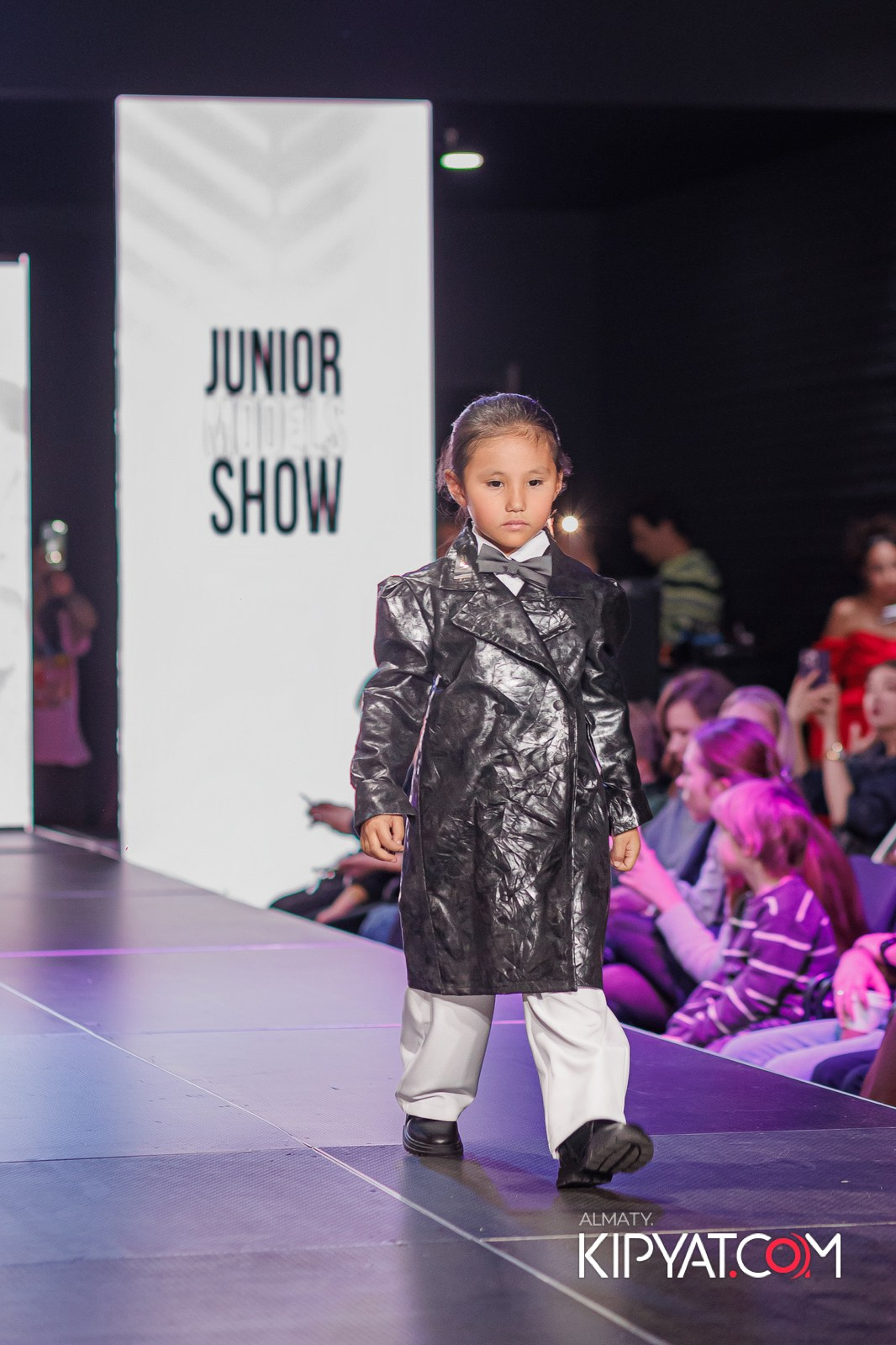 JUNIOR MODELS SHOW В РАМКАХ БЛАГОТВОРИТЕЛЬНОГО ПРОЕКТА МОДА ЗА СЧАСТЬЕ ДЕТЕЙ. КИПЯТКОМ АЛМАТЫ!