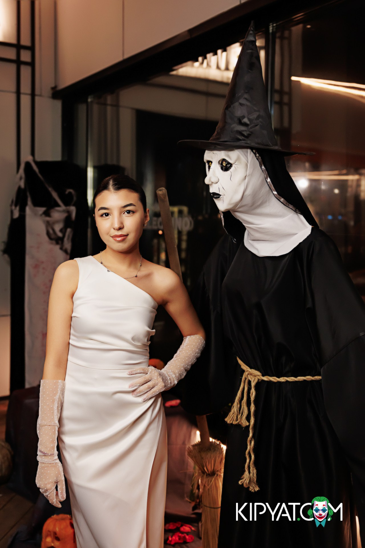 ХЕЛЛОУИН В ТЕПЛИЦЕ. КИПЯТКОМ АЛМАТЫ!