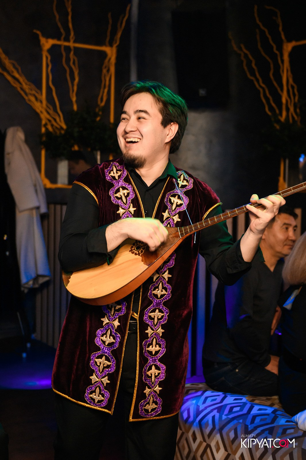 УХО И МЕДВЕДЬ НА ГАГАРИНА. КИПЯТКОМ АЛМАТЫ!