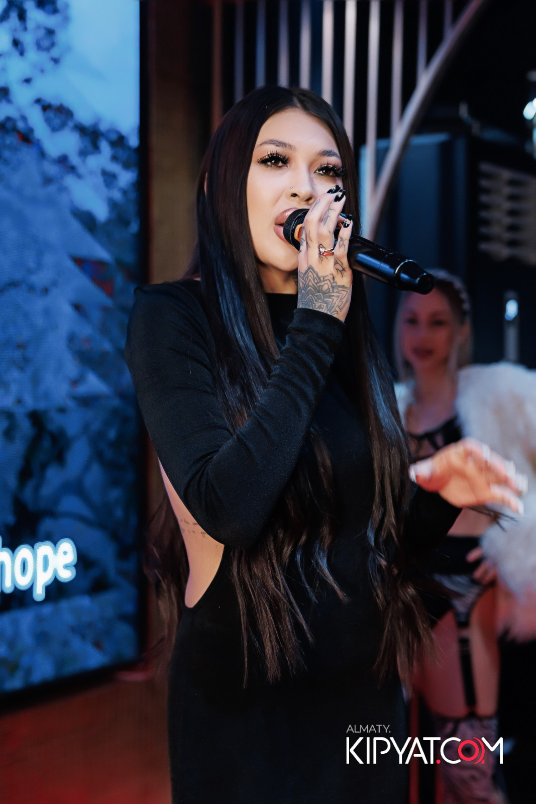 ЗАЯ, НА БИС. КИПЯТКОМ АЛМАТЫ!