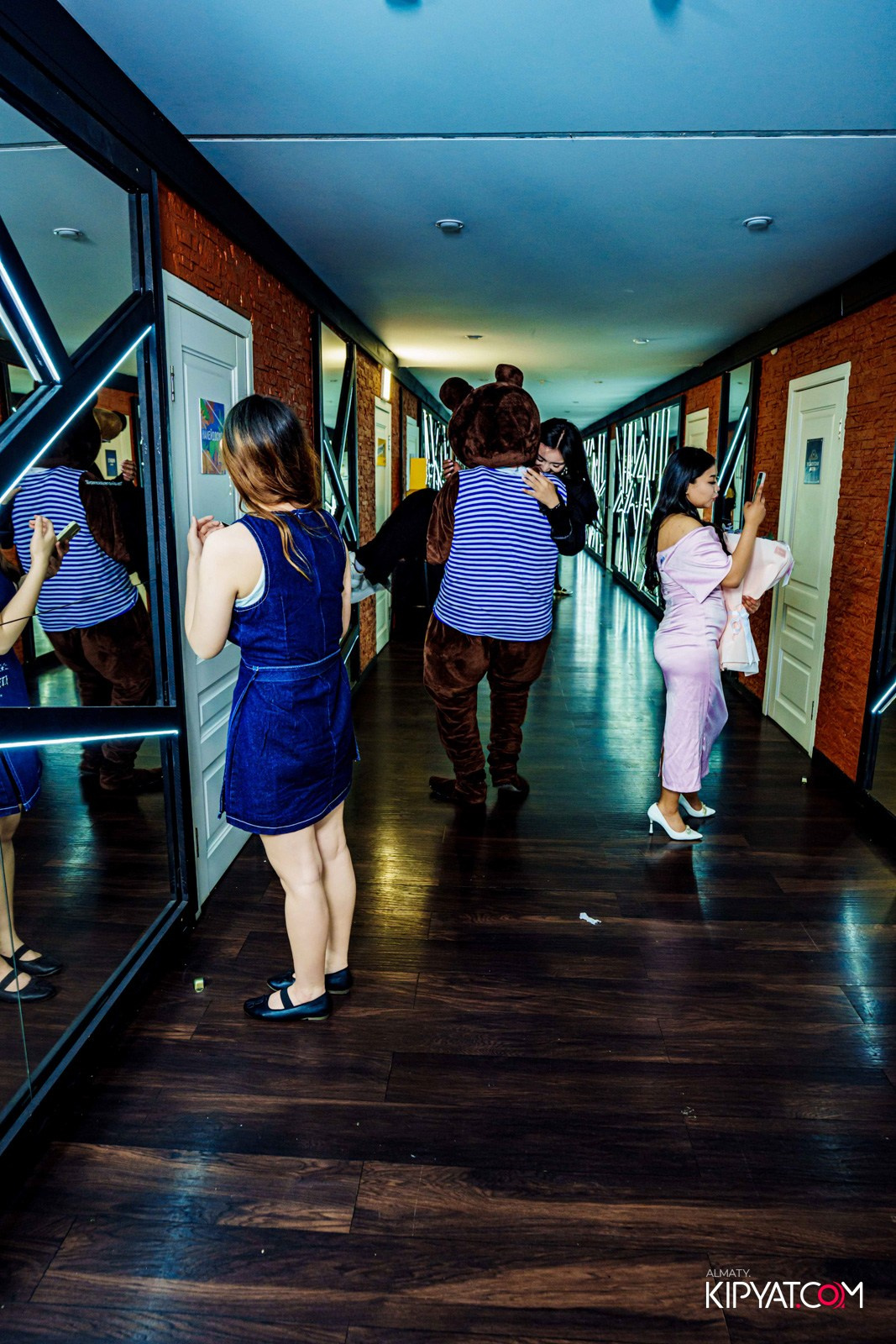 УХО И МЕДВЕДЬ НА САИНА. КИПЯТКОМ АЛМАТЫ!