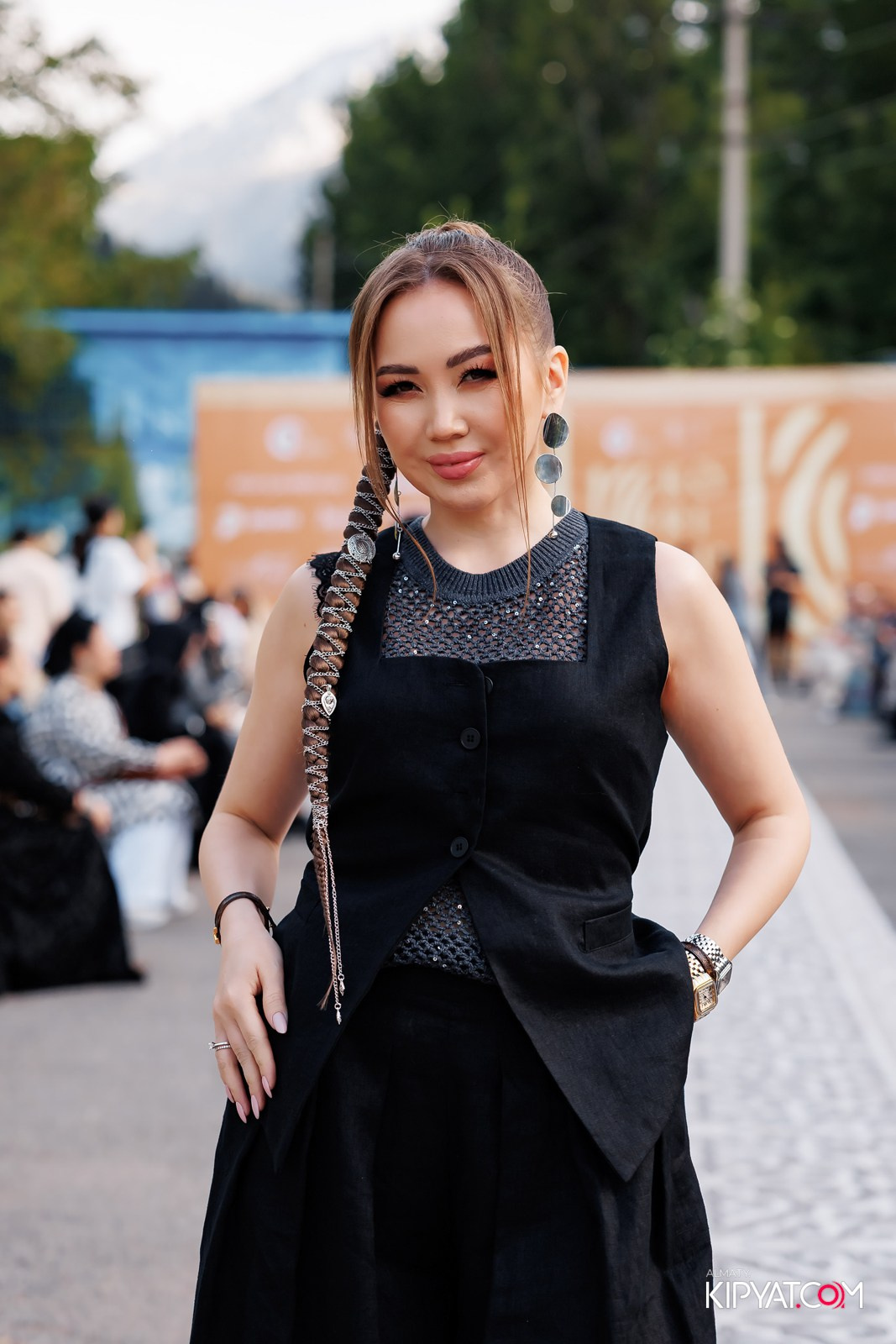 KANG REN TANG. КИПЯТКОМ АЛМАТЫ!