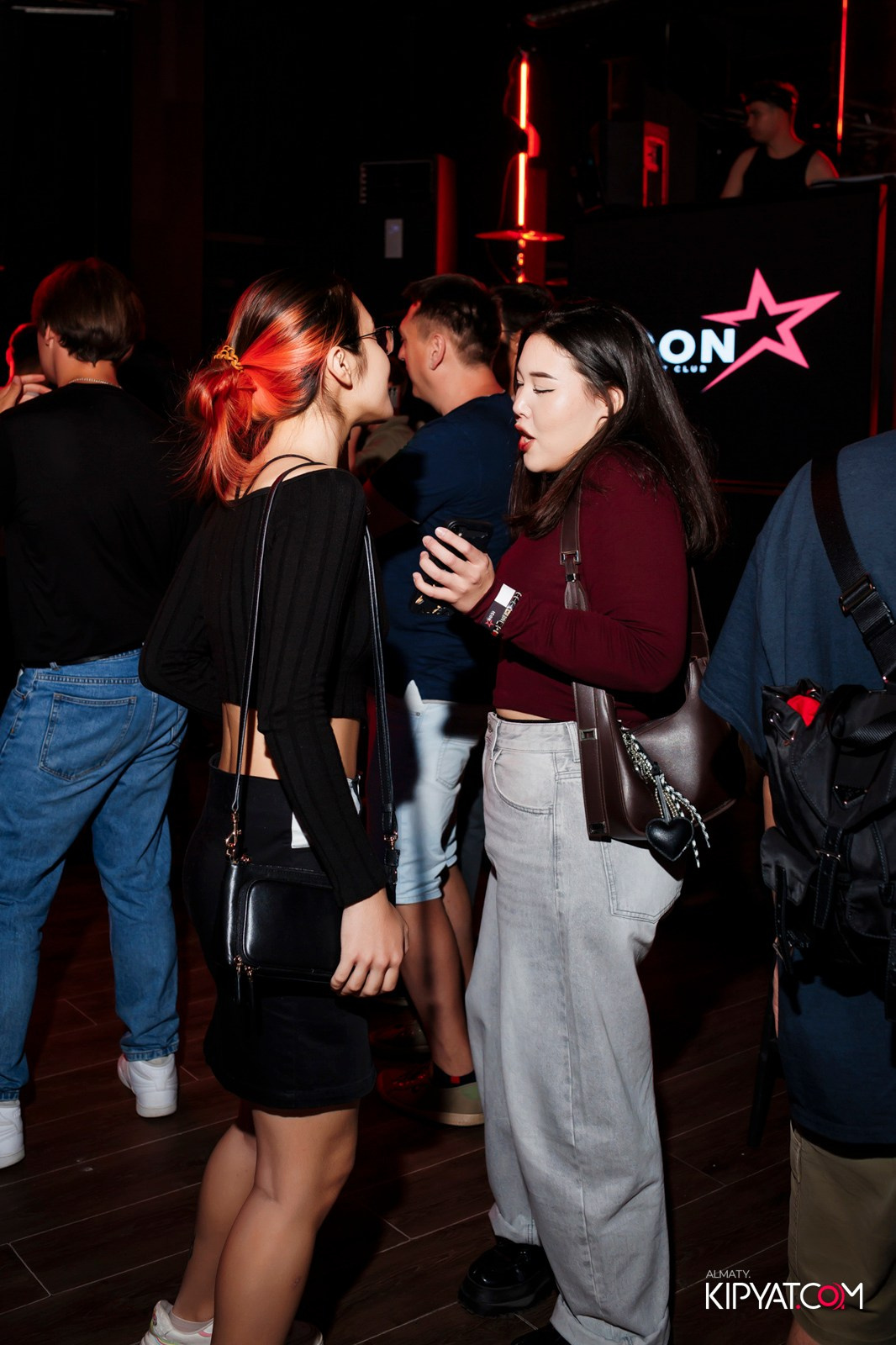НОЧНОЙ КЛУБ ICON. КИПЯТКОМ АЛМАТЫ!