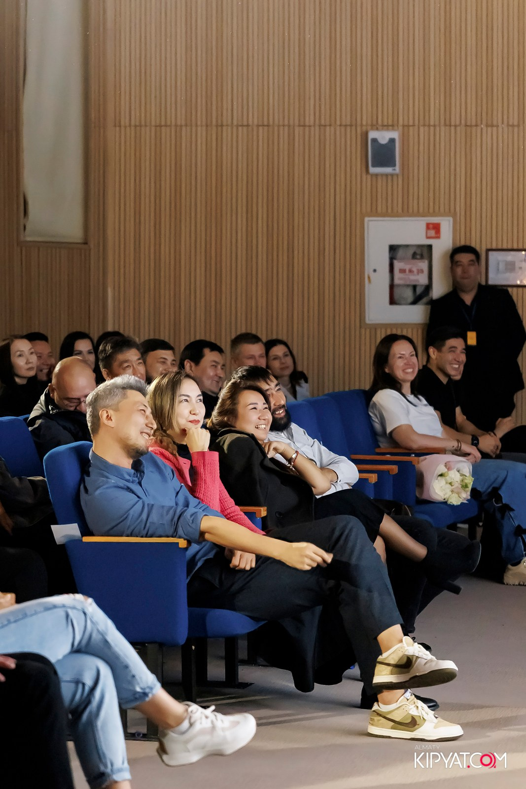 ИМПРОВИЗАЦИОННОЕ STAND UP ШОУ. КИПЯТКОМ АЛМАТЫ! Фотосъемка мероприятий в Алматы