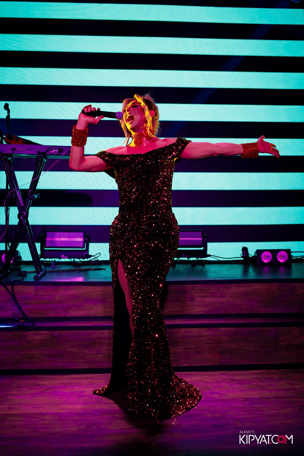 НОЧНОЙ КЛУБ ICON. КИПЯТКОМ АЛМАТЫ!