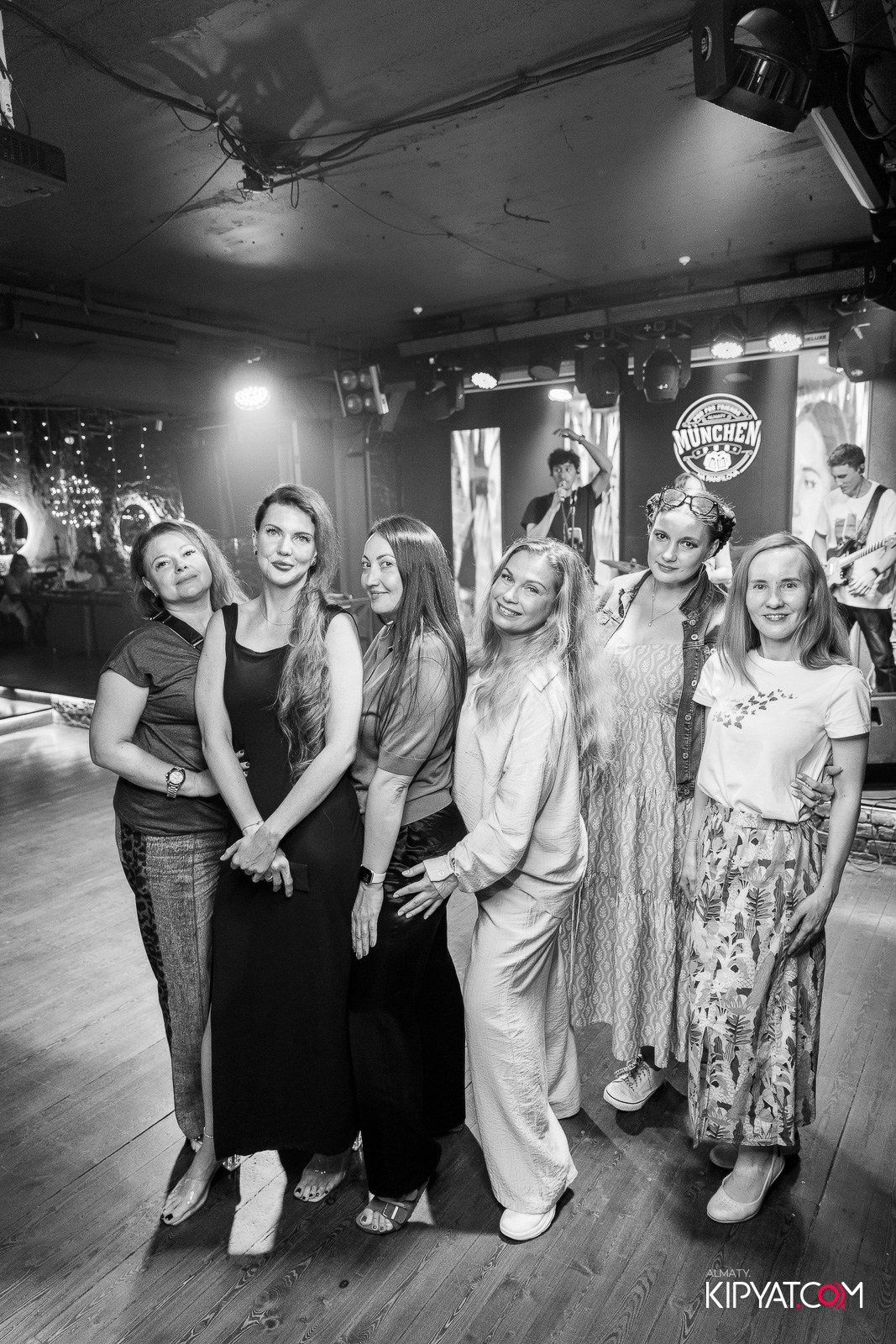 MUNCHEN PUB. КИПЯТКОМ АЛМАТЫ!