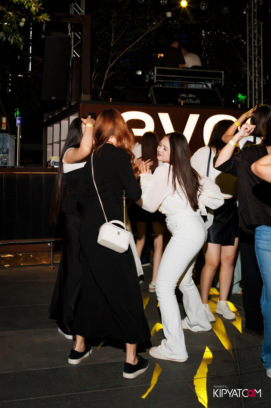 EVENT BAR. КИПЯТКОМ АЛМАТЫ!