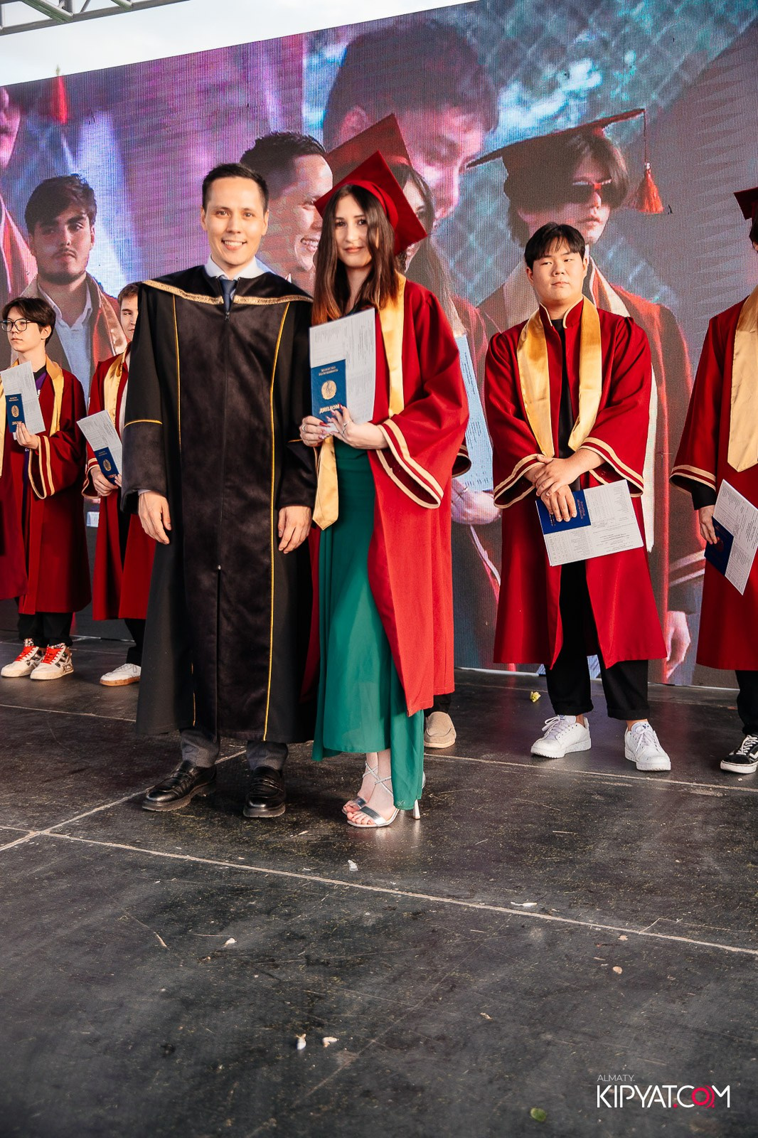 ВРУЧЕНИЕ ДИПЛОМОВ — НАРХОЗ КОЛЛЕДЖ. Part 4. КИПЯТКОМ АЛМАТЫ!