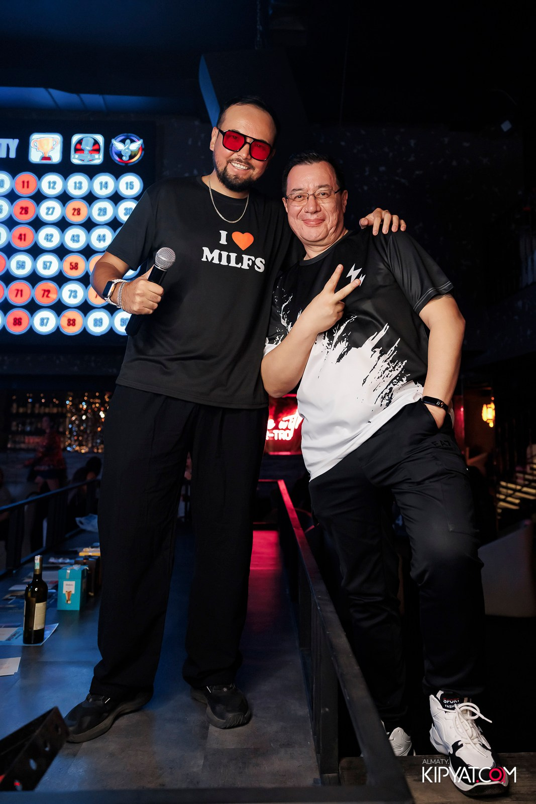 МУЗЫКАЛЬНОЕ ЛОТО В HIT RETRO. КИПЯТКОМ АЛМАТЫ! Фотосъемка мероприятий в Алматы