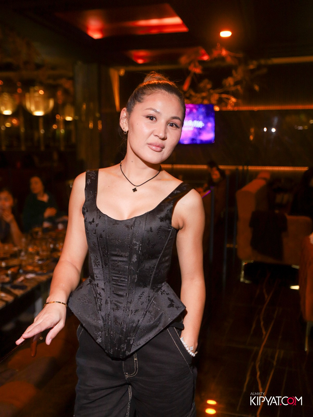 БАР ПАНАЕХАЛИ НА ДОСТЫК. КИПЯТКОМ АЛМАТЫ! Фотосъемка мероприятий в Алматы