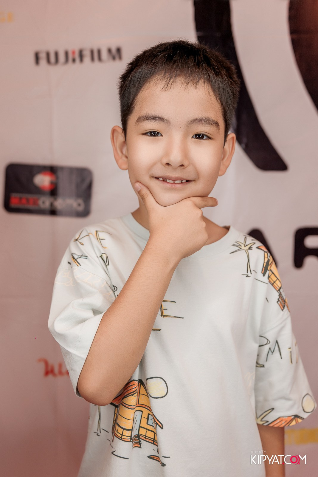 ПРЕЗЕНТАЦИЯ 10 ГРУППЫ КИНОПРОЕКТА STARBALALAR. КИПЯТКОМ АЛМАТЫ!