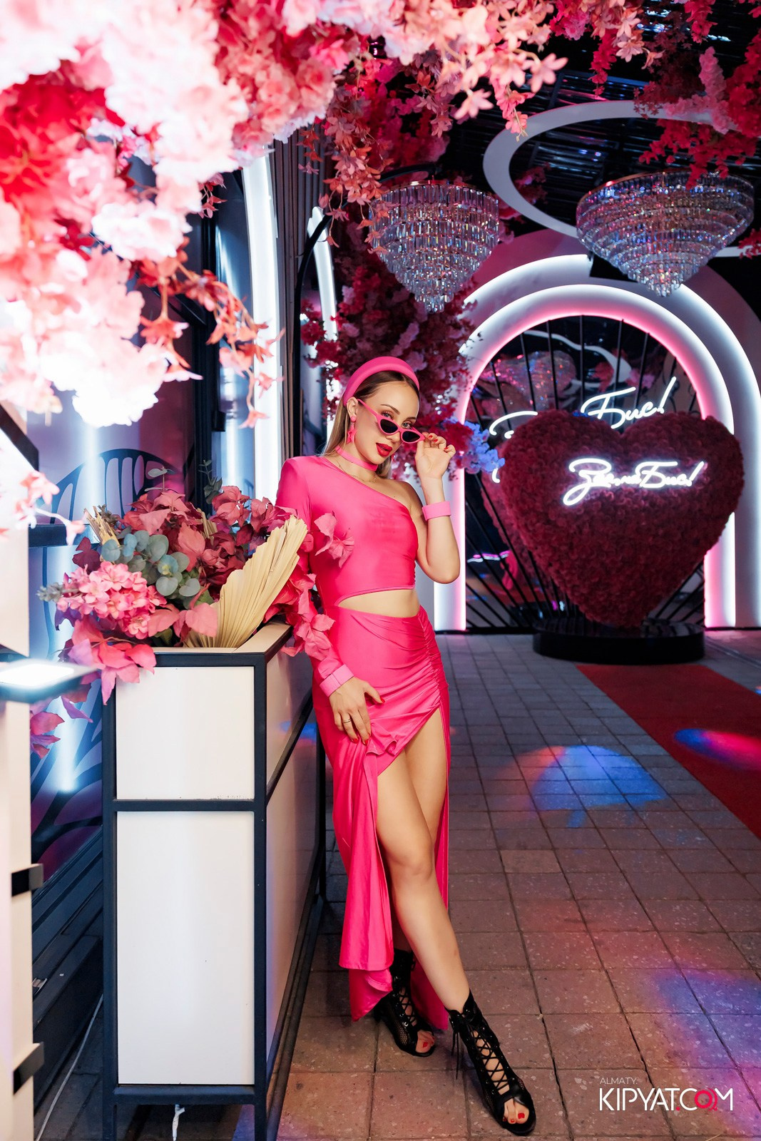 ЗАЯ, НА БИС. КИПЯТКОМ АЛМАТЫ!