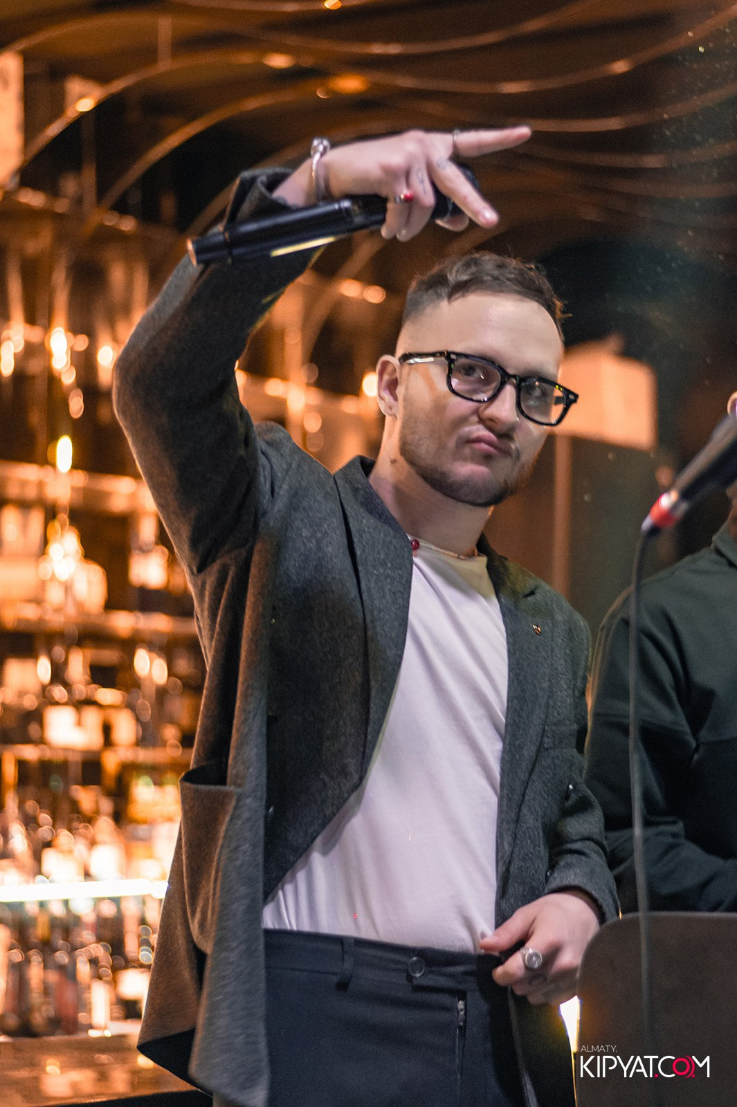 MOOD KARAOKE & TERRACE. КИПЯТКОМ АЛМАТЫ!