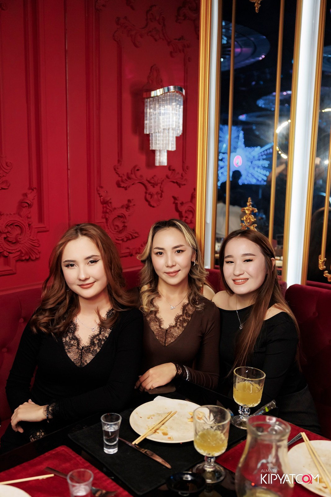 ЗАЯ, НА БИС. КИПЯТКОМ АЛМАТЫ!