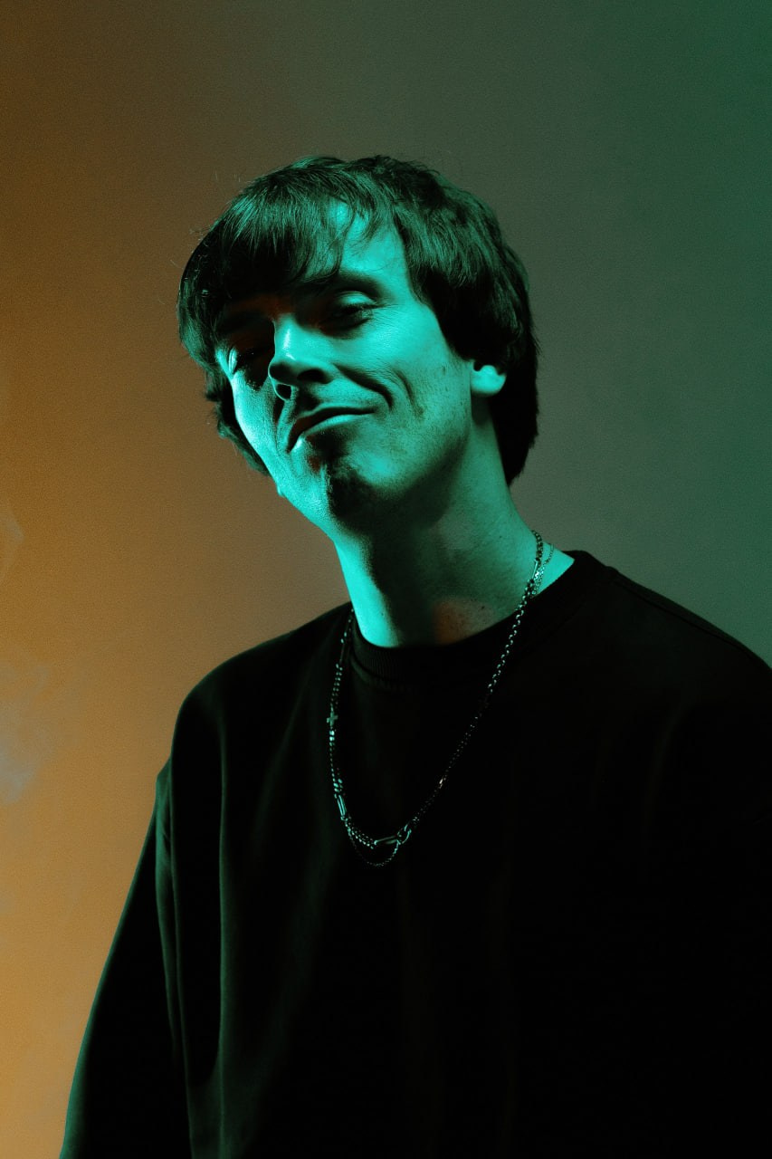 Арсений Попов. Фотограф Лосев Артём