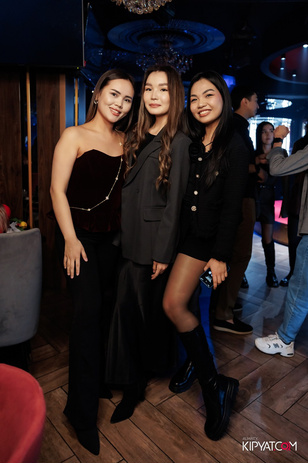 ЗАЯ, НА БИС. КИПЯТКОМ АЛМАТЫ!