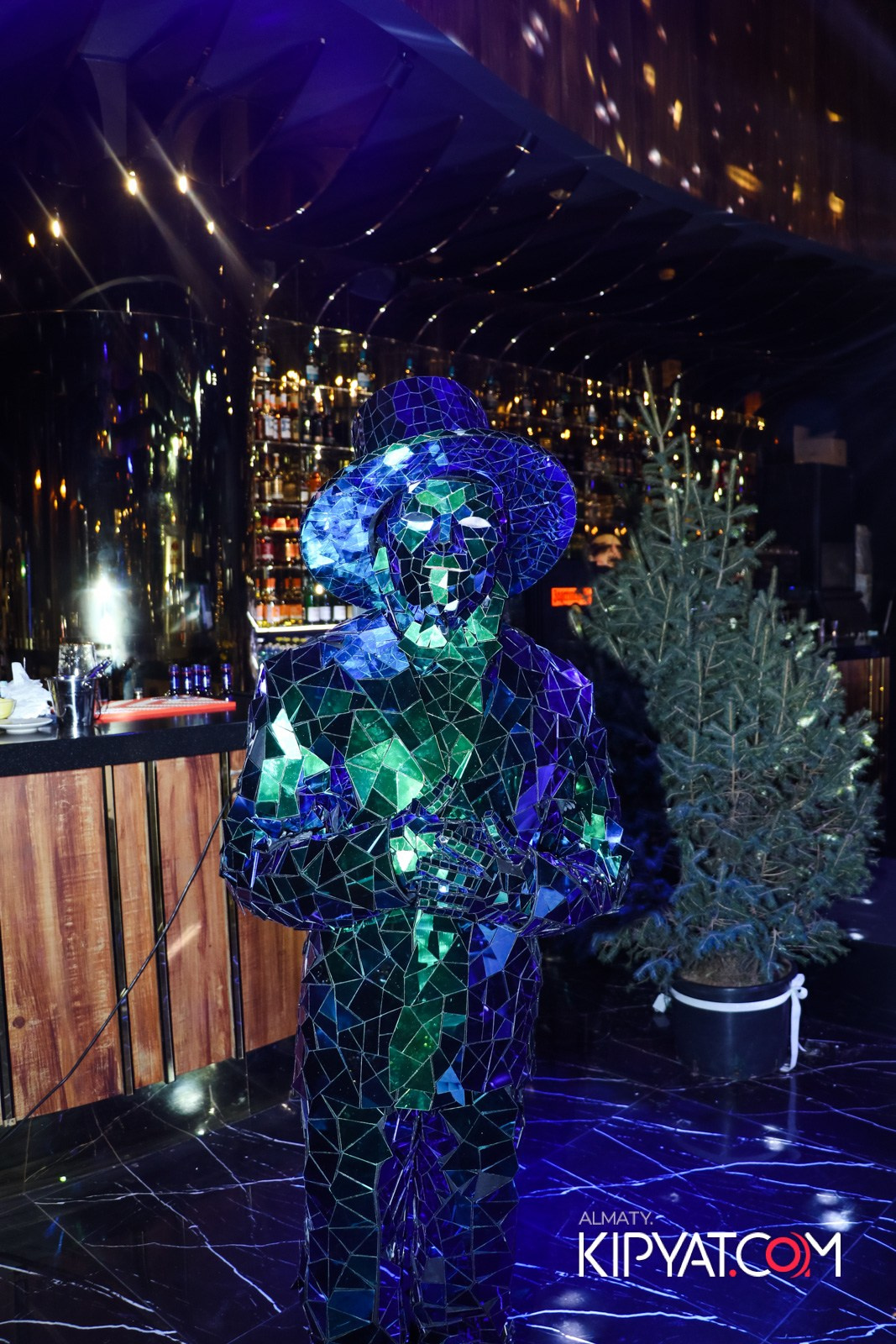 MOOD KARAOKE & TERACCE. КИПЯТКОМ АЛМАТЫ!