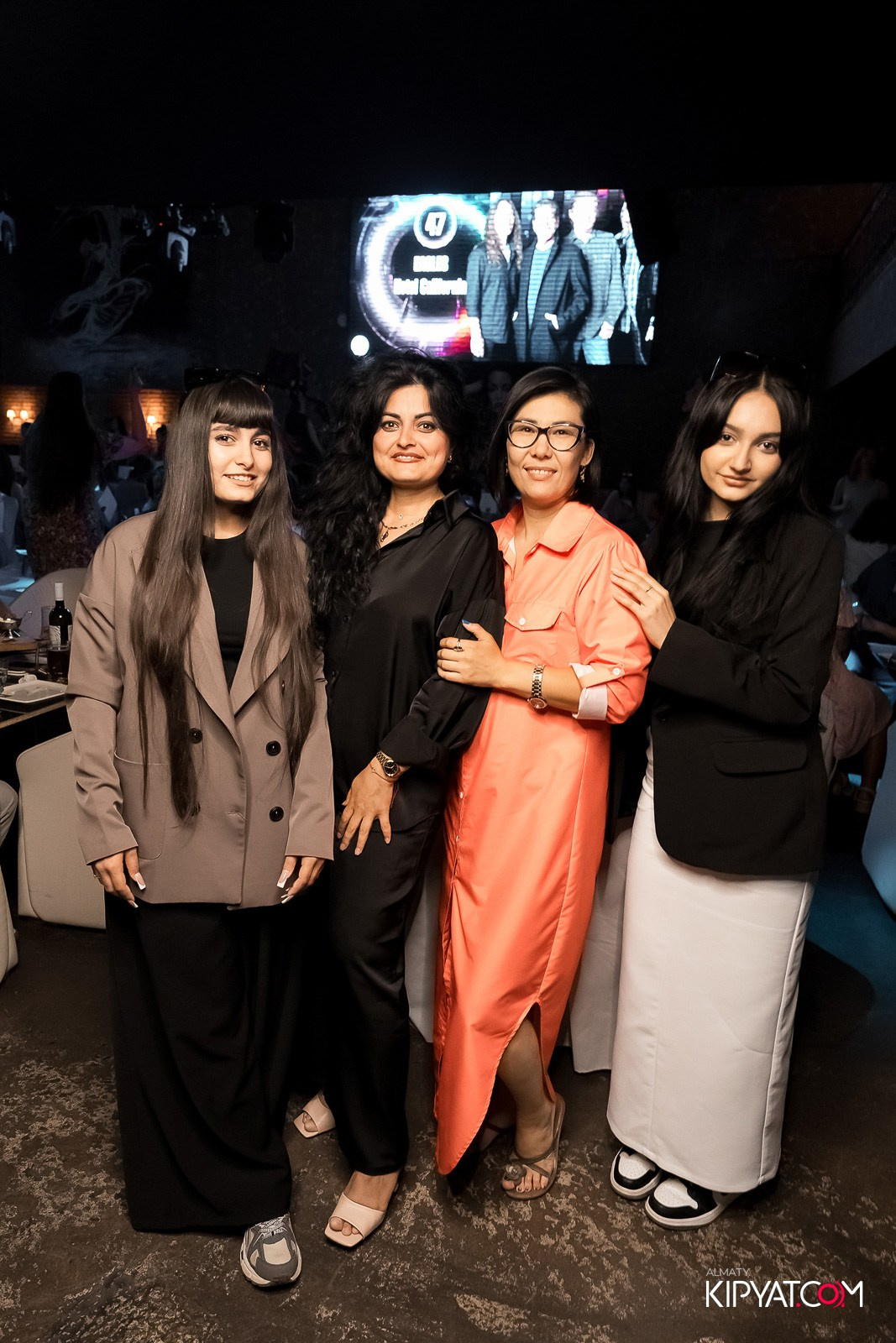 МУЗЫКАЛЬНОЕ ЛОТО В HIT RETRO. КИПЯТКОМ АЛМАТЫ!