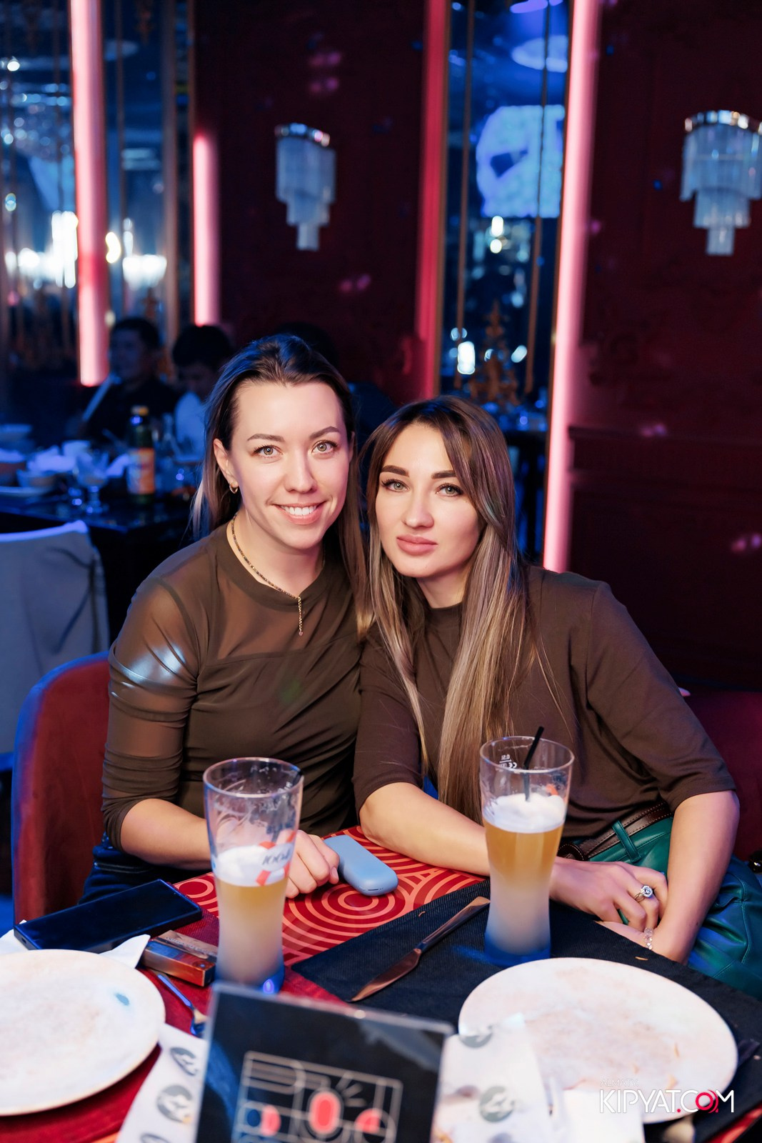 ЗАЯ, НА БИС. КИПЯТКОМ АЛМАТЫ!