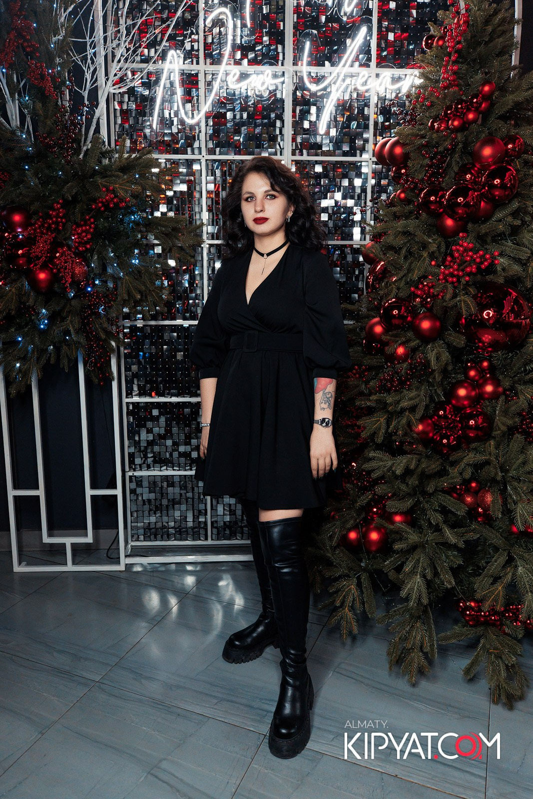 FRIENDS BAR & TERRACE. КИПЯТКОМ АЛМАТЫ!