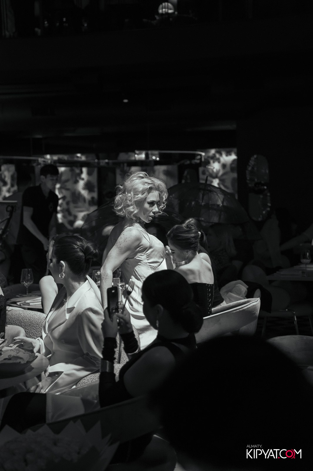 QUEEN. КИПЯТКОМ АЛМАТЫ!