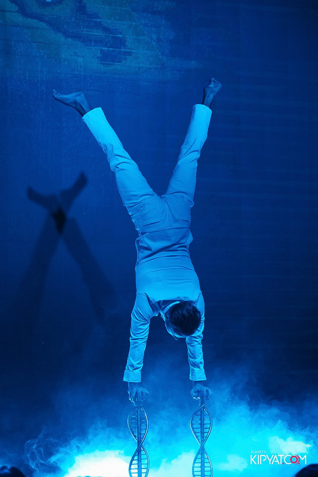 QUEEN. КИПЯТКОМ АЛМАТЫ!