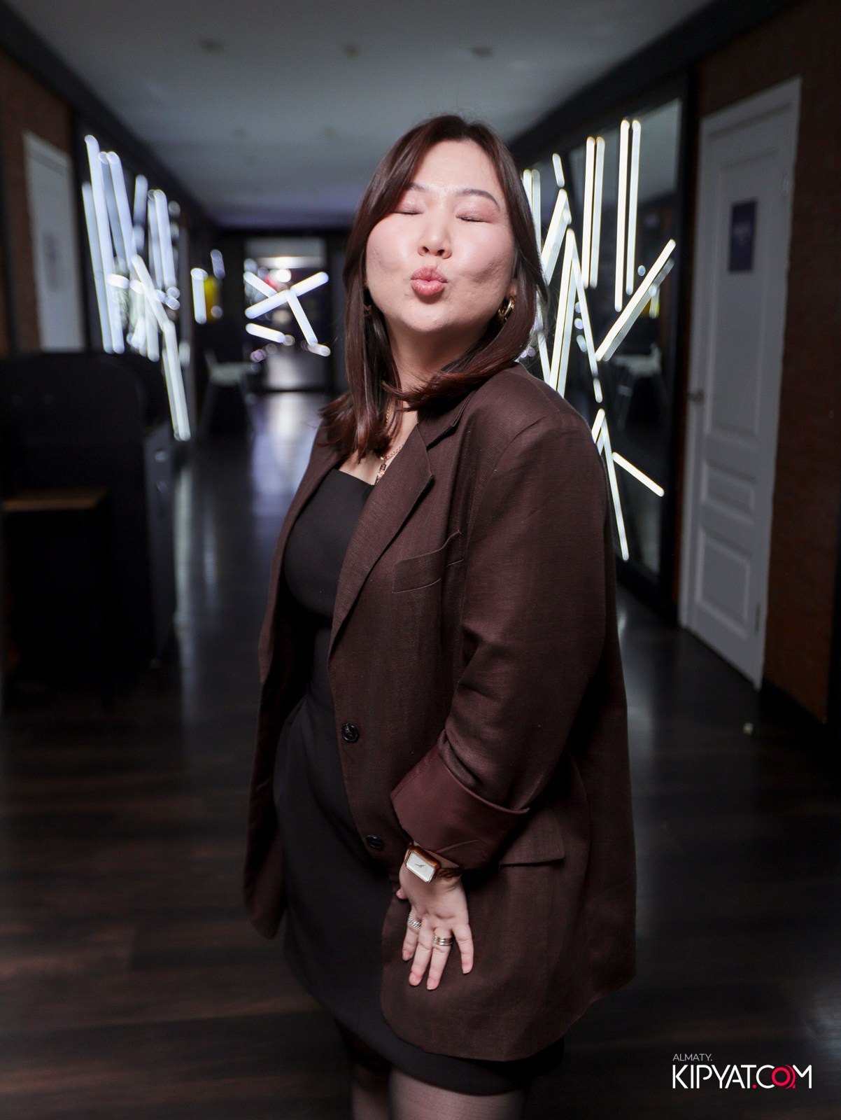 УХО И МЕДВЕДЬ НА САИНА. КИПЯТКОМ АЛМАТЫ! Фотосъемка мероприятий в Алматы