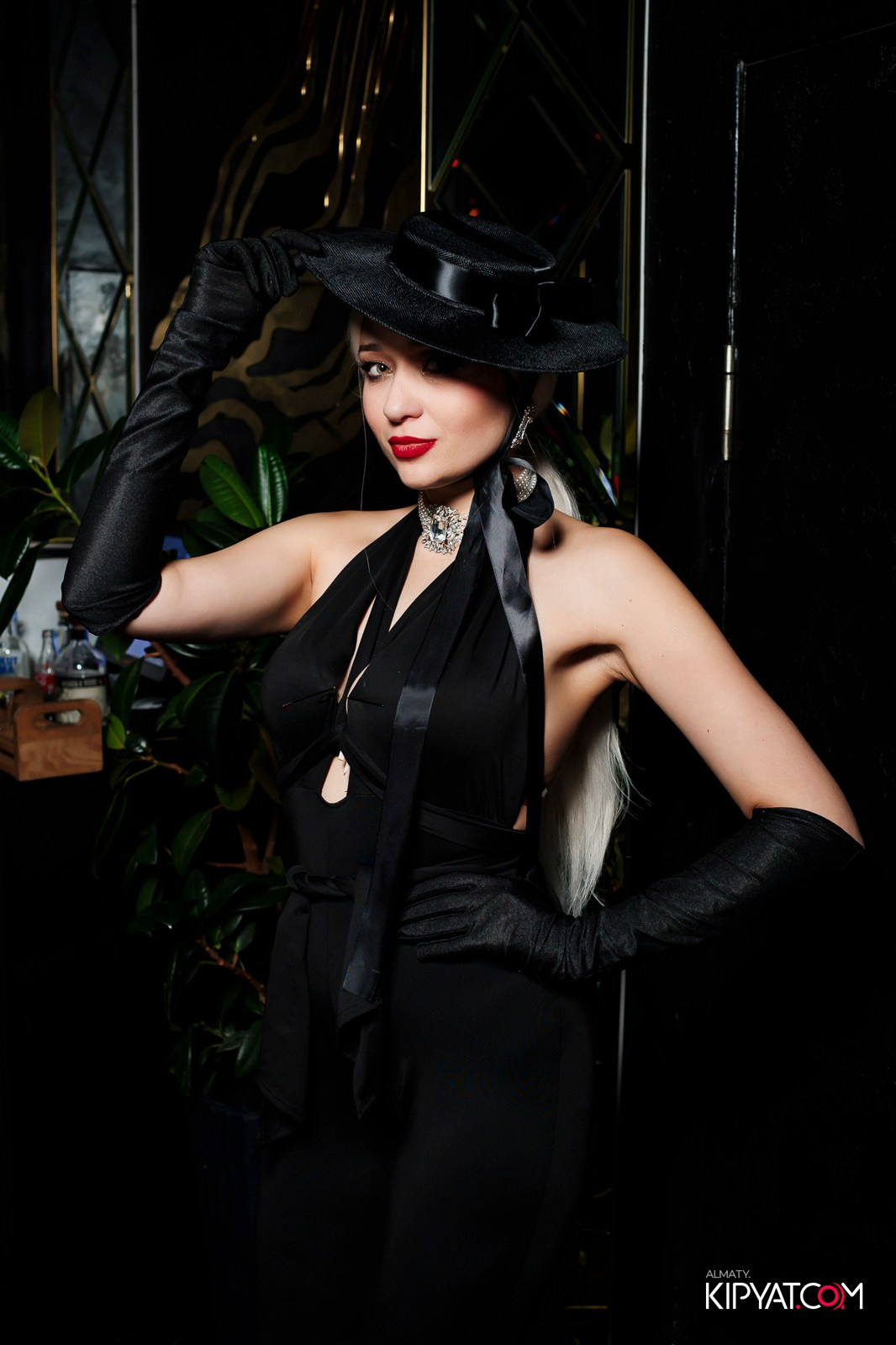 MOOD KARAOKE & TERRACE. КИПЯТКОМ АЛМАТЫ!