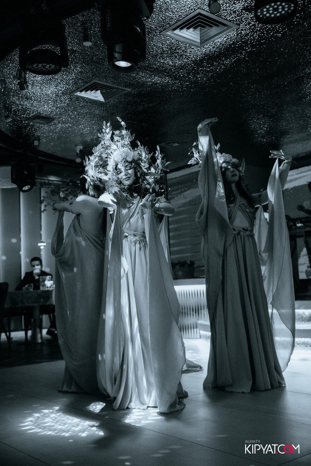 FORT FERNYI. КИПЯТКОМ АЛМАТЫ!