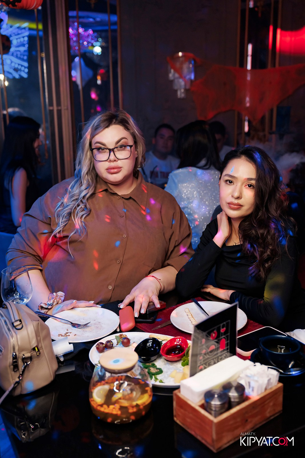 ЗАЯ, НА БИС. КИПЯТКОМ АЛМАТЫ!