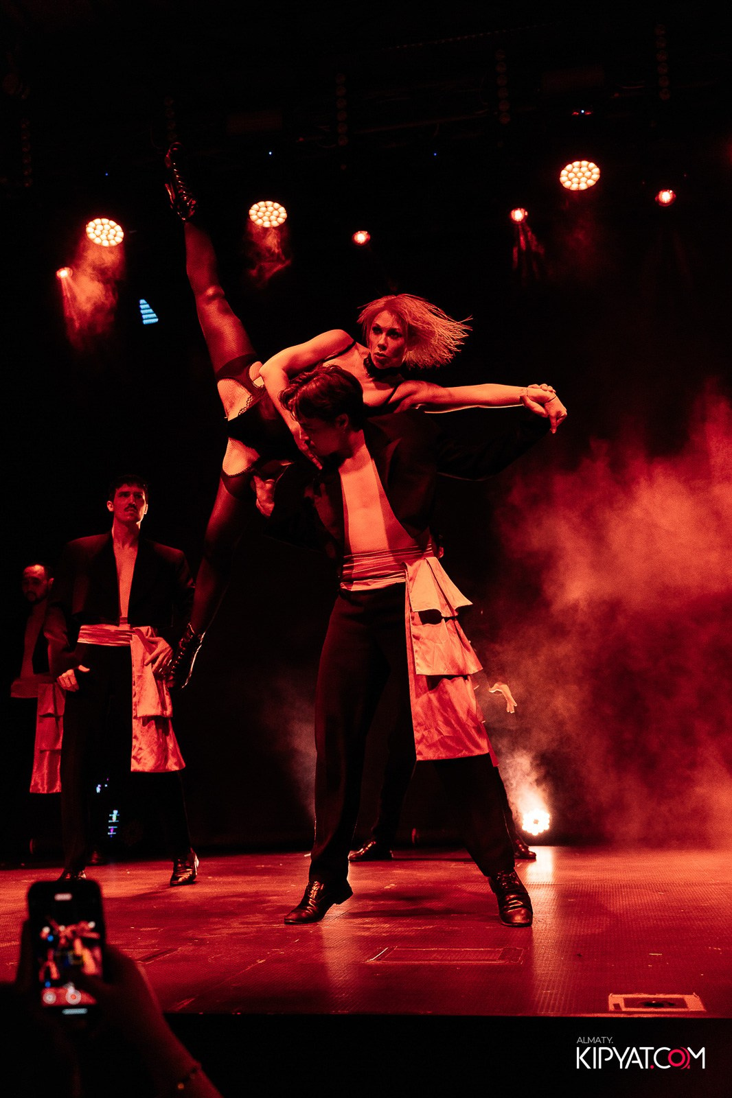 QUEEN. КИПЯТКОМ АЛМАТЫ!