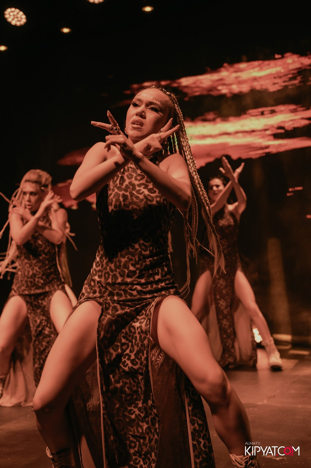 QUEEN. КИПЯТКОМ АЛМАТЫ!