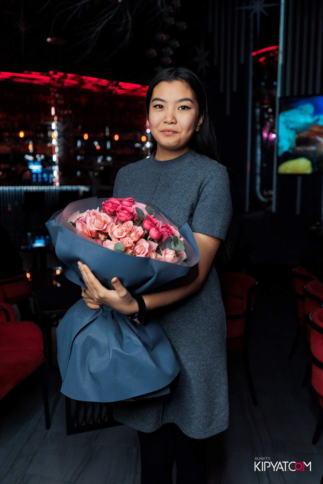 FRIENDS BAR & TERRACE. КИПЯТКОМ АЛМАТЫ!