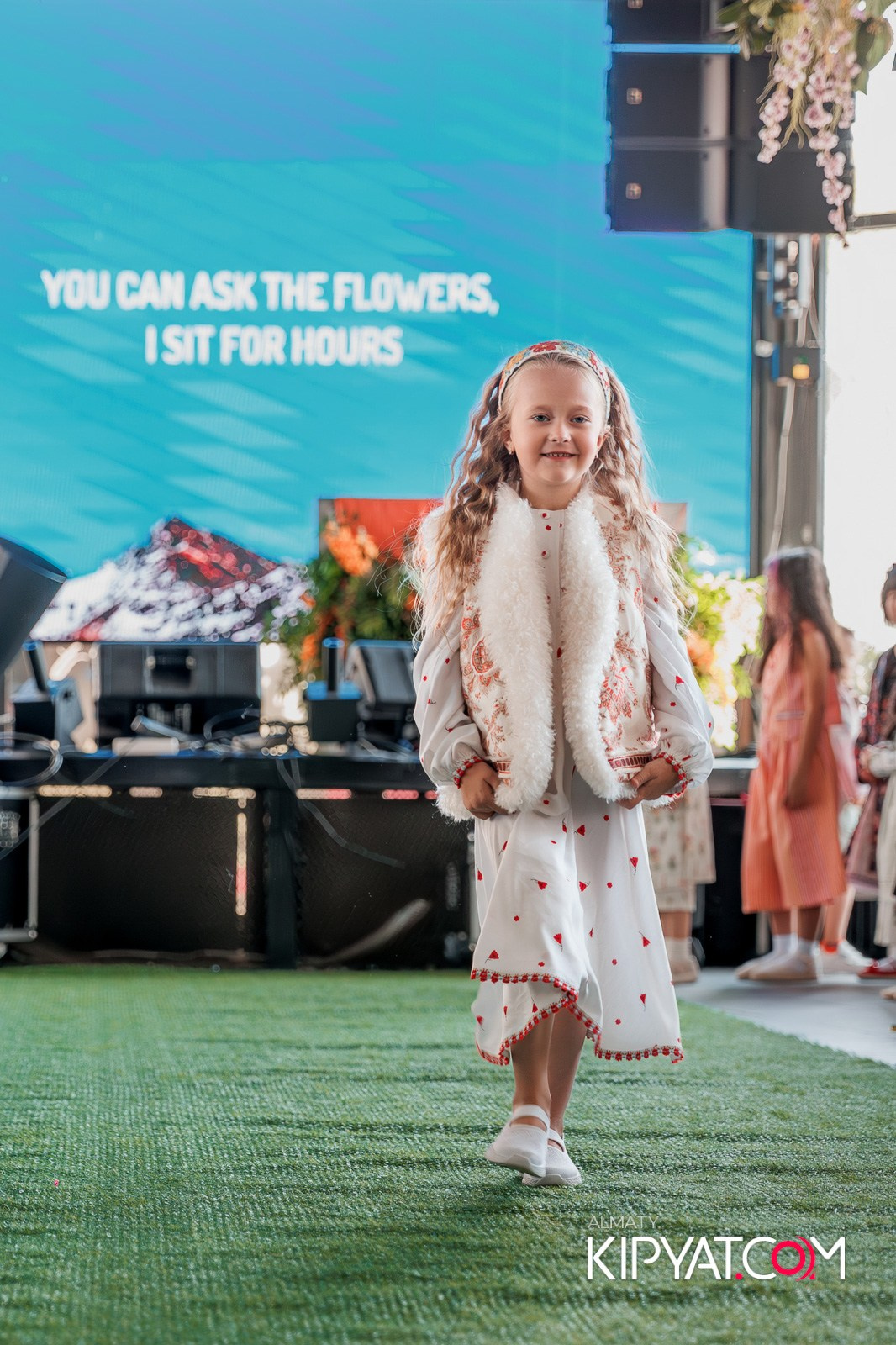 PROM KIDS FASHION SHOW. КИПЯТКОМ АЛМАТЫ!